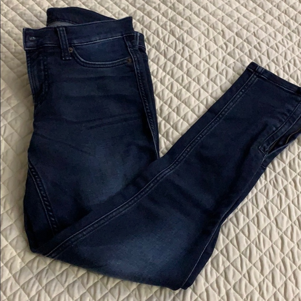 Women’s jeans